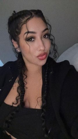 Fayetteville AR Female Escort — exclusive chats & behind-the-scenes fun - 1
