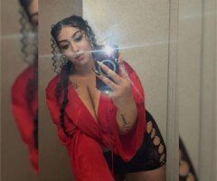 Fayetteville AR Female Escort — exclusive chats & behind-the-scenes fun - Image 2