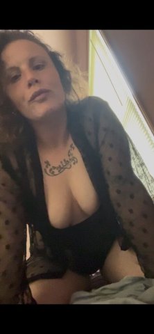 St. Louis Hump Day Wave — Female Escort for GFE, BJ, Anal & Fetish - 1