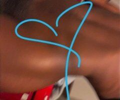 hello I'm fresh on down to be smashed or to smash also open to throw down neck or receive neck so if you're a big spender or paying in general hit me up and let's get busy💋🍑🍆 - Image 4