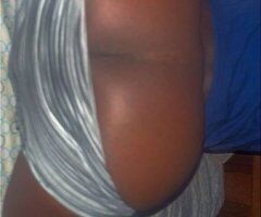 hello I'm fresh on down to be smashed or to smash also open to throw down neck or receive neck so if you're a big spender or paying in general hit me up and let's get busy💋🍑🍆 - Image 9