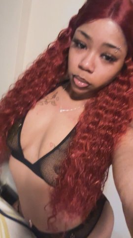 Wilmington Female Escort — petite 21, incalls available, 2-girl special - 1