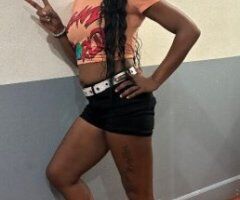 Long Beach Female Escort — Out Calls Only, Full & Half Sessions - Image 2