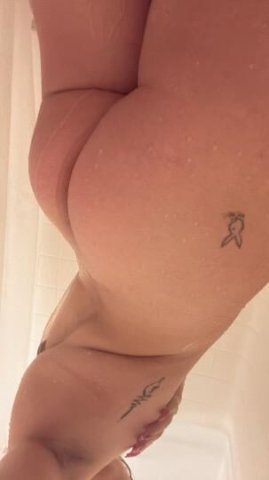 Melody’s Petite Snow Bunny Outcall & Cardate (21) — Fetish, Massages & Private Dances - 1