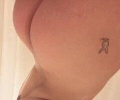 Olympia escorts - Melody’s Petite Snow Bunny Outcall & Cardate (21) — Fetish, Massages & Private Dances