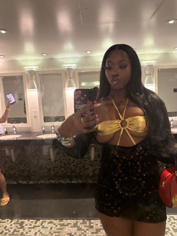 QV Special — Discreet Facetime & Dinner Dates, Washington D.C. - 1