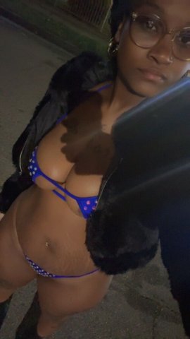 Long Beach Female Escort — Incalls, Outcalls & FaceTime - 1