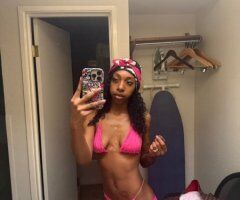 Chocolate slim hottie (locs) — discreet escort for Walterboro/limited time - Image 3