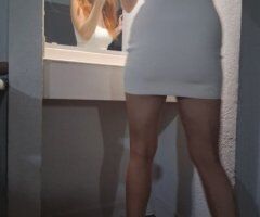 Denton escorts - Netflix & Chill Chat + 2-Girl Special Until Midnight (Denton)