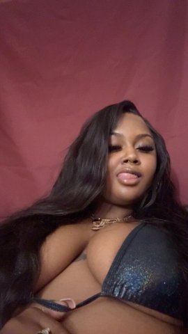 Dominican Female Escort (23) — Outcalls & Car Dates in San Diego - 1