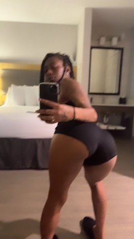 Killeen Female Escort — Dutch fun, massages, sweet petite - 1