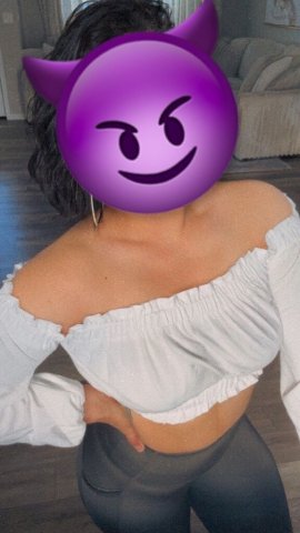 South Jersey Latina Curvy Escort — Discreet BJ & Car Play - 1