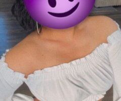 South Jersey escorts - South Jersey Latina Curvy Escort — Discreet BJ & Car Play