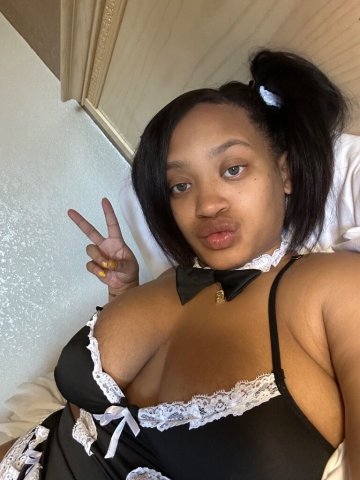 Queens CL EAN SL IP P ERY SWEET PURITY WET PETTING GRIP & CERTIFIED M UST BE ABLE TO FACETIME — WhatsApp - 1