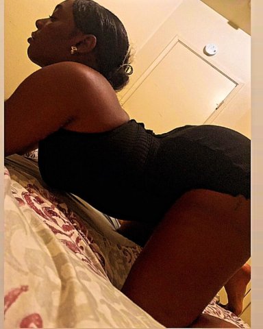 Oakland/East Bay Female Escort — In-call & out-call - 1