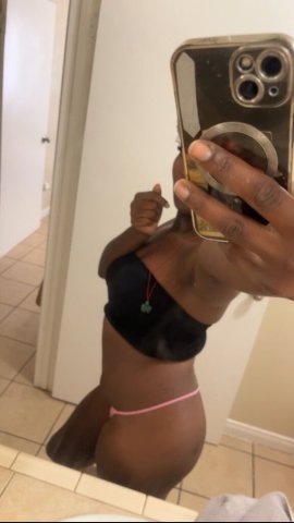 Kartur — 5'5" chocolate exotic escort (BJ, QV, FS) in Bakersfield - 1