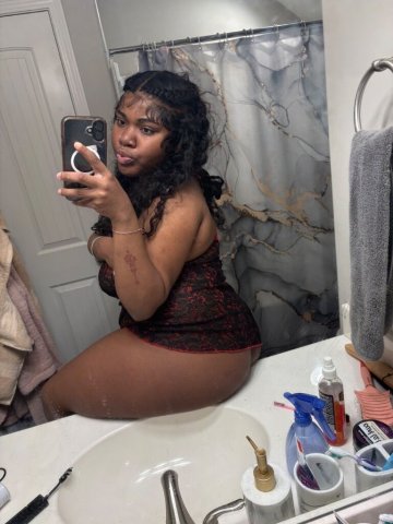 New in Town Baby QV — Thick Curvy In-Calls + Condom Only (Outcalls Limited) - 1