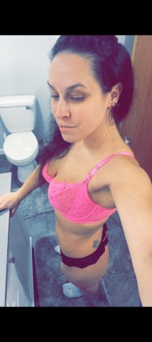 Petite MILF Escort — Flexible, Party-Friendly, Wet MILF (36) - 1