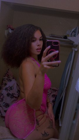 San Diego Female Escort — Outcall & Car Dates 24/7 - 1