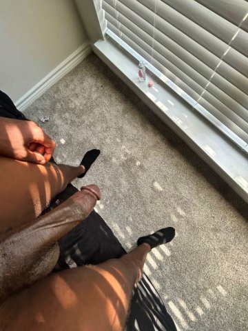 VISITING YOUNG, MASCULINE & PROFESSIONAL😏 GET THAT NUT & GO💦 - 1