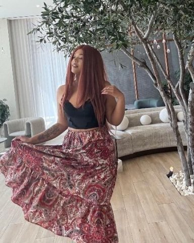 Kayana — Curvy Exotic Redhead Escort - 1