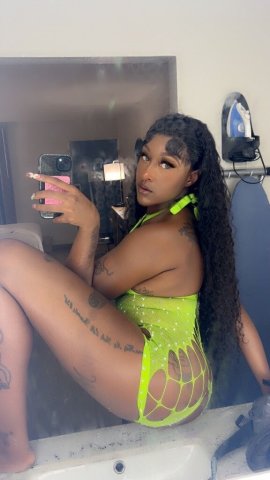 Clarksville TN Adult Female Escort — Special outfit, toe-curling BJ - 1