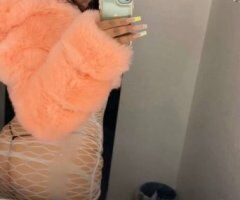 Sacramento CA Pretty & Thick Female Escort — Seducing & Oral Services - Image 2