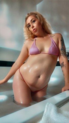 Rosemead Female Escort — in-call blonde companion - 1