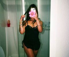 Minneapolis / St. Paul escorts - Minneapolis Submissive Female Escort — bj/fs, ft or duo, massages & overnights
