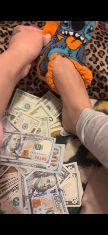 San Francisco Feet Content & Paypig Findom Goddess - 1