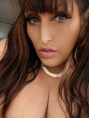 Reno Female Escort — Oral Service with Petite Sweet Style - 1