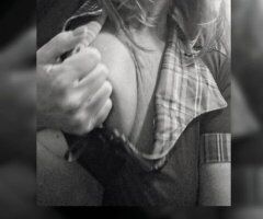 Nashville TN Small Town Country Girl — 5'1" Blonde With Medium Build - Image 6