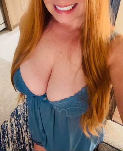 Texoma MILF Escort with Red Hair — Outcall $400h, Incall $450h - 1