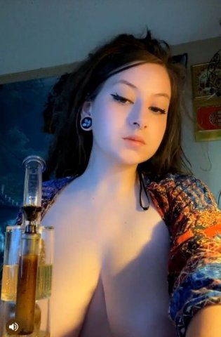 Seattle Fetish-Friendly Female Escort for Dirty Talk, Anal, BBJ, & Raw Options - 1