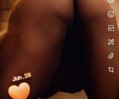 Chicago escorts - Chicago Female Escort — In-Calls with Video Snapchat Sessions
