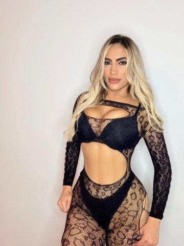 Latina Escort (25) — Solo Outcall, Video Verification - 1