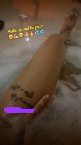Lexi here — drama-free fun, hit me up - 1