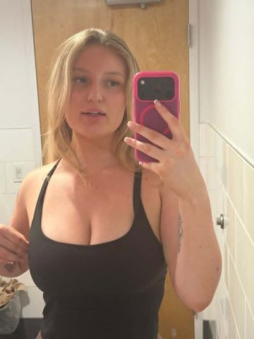 Minneapolis/St. Paul Blonde GFE Companion (Fetish Friendly) - Curvy Body & Sensual Touch - 1