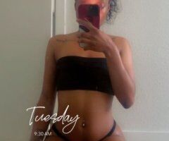 Denver, CO In-Calls Only Female Escort — Full-Service Verification by Video - Image 3