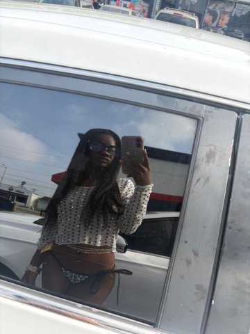 Petite Chocolate Hottie — Car Dates & Outcalls (Video Verification) - 1