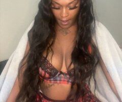 Inland Empire escorts - Inland Empire Female Escort — Outcall only, BJ/HJ, footjob, massage