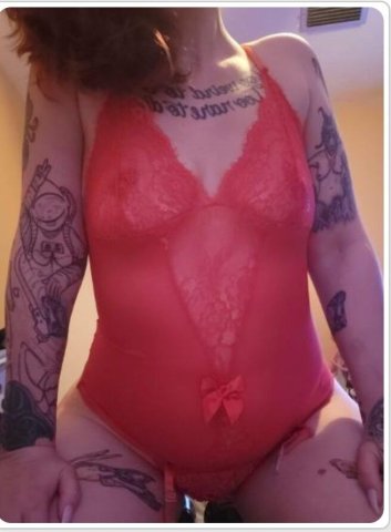 Brunswick, GA BDSM & Kink Incall/Outcall Escort (Overnights, Doubles) - 1