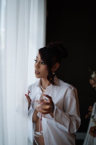 Carma — 30 Omaha Female Escort (1 hour+) - 1