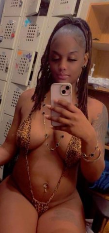 Portland OR Outcall Female Escort — FBSM & Nuru massage - 1