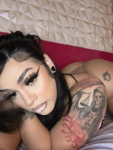 Albuquerque Female Escort — massage/FBSM, custom content & virtual GFE - 1