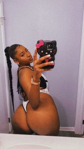 Sacramento Female Escort — Chocolate Creamy Goddess, Outcalls/Incalls - 1