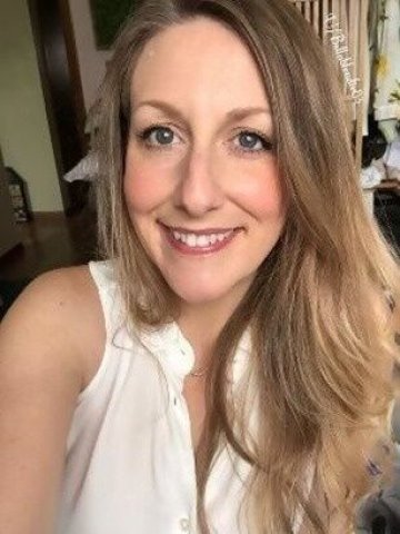 Aberdeen SD 40 Older Mom — FaceTime Video Show & Custom Videos - 1