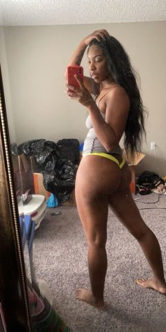 Columbia SC Female Escort — Outcalls & CarPlay (Deposit Required) - 1