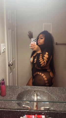 Monroe, LA Incalls — Trucker-Friendly Female Escort - 1