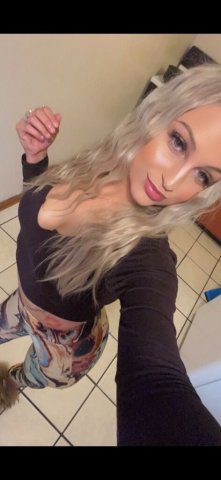 Curvy Blonde (Real) — GFE & Facetime Daddys in Louisville - 1